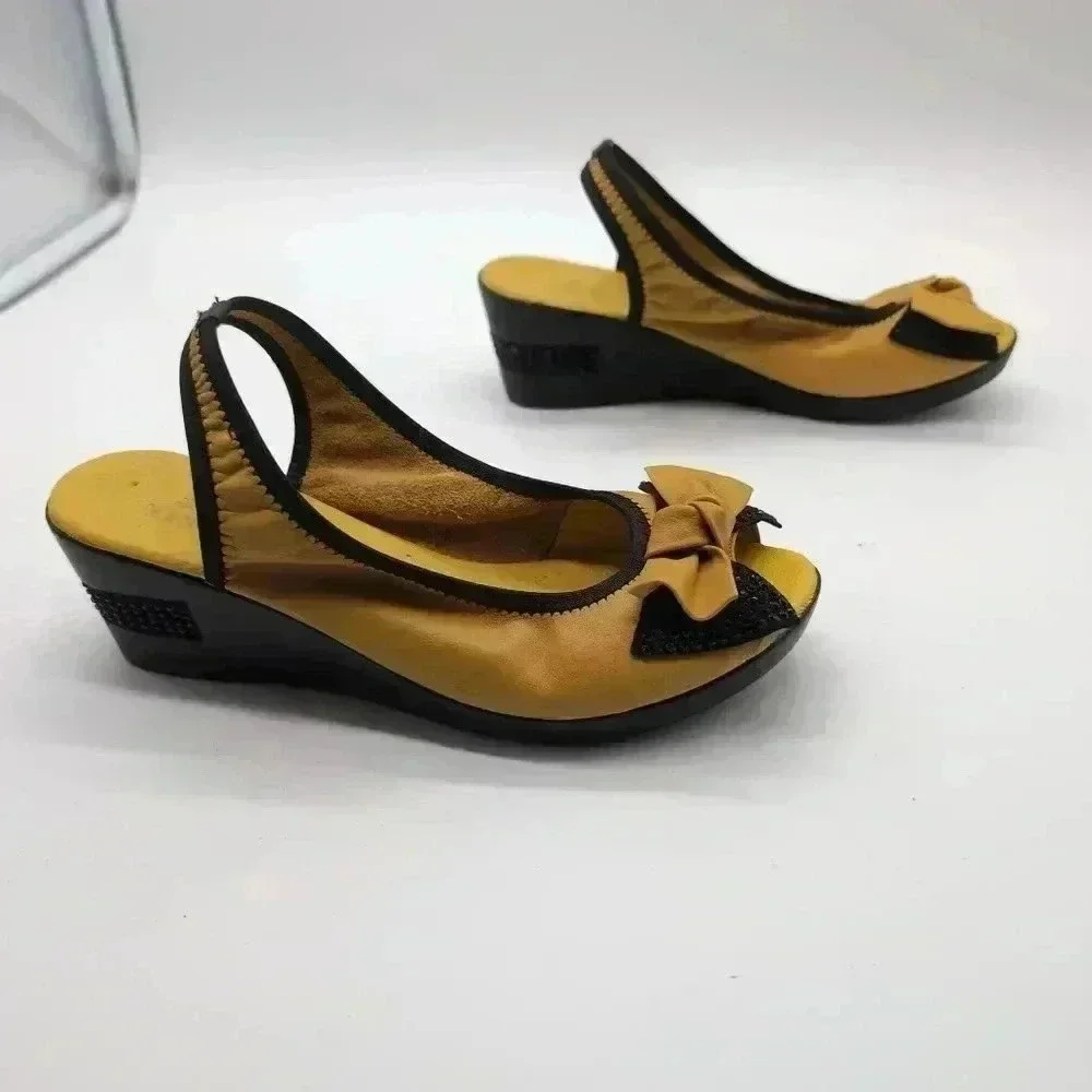 Lingjili Yellow Slingback Platforms sz 6.5 bow toe